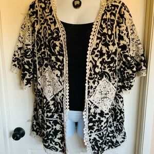 SALE🩷PARAMI DESIGNS…embroidery kimono inspired top